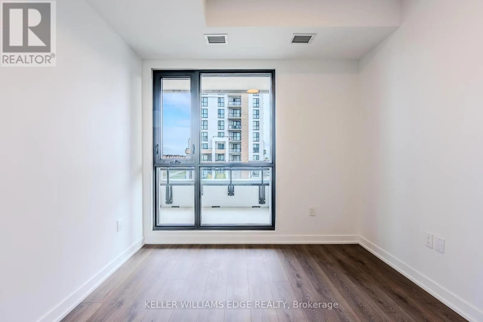 202 - 720 WHITLOCK AVENUE