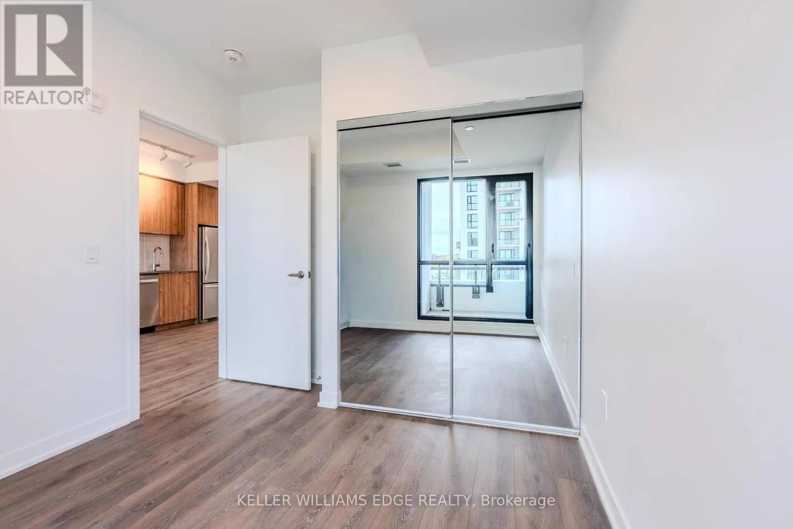 202 - 720 WHITLOCK AVENUE