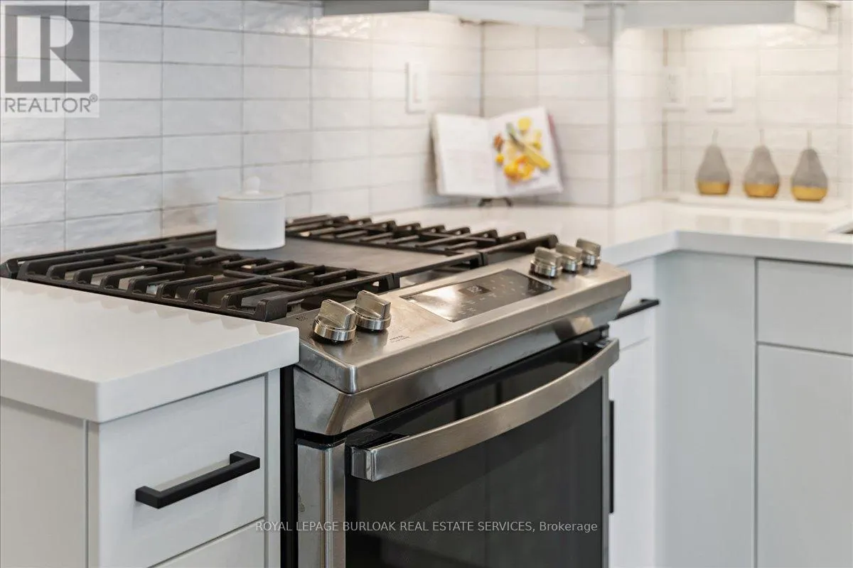 1405 - 2007 JAMES STREET