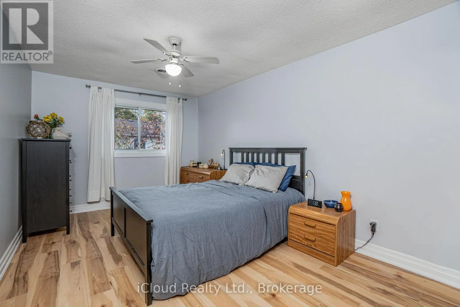 101 - 5061 PINEDALE AVENUE