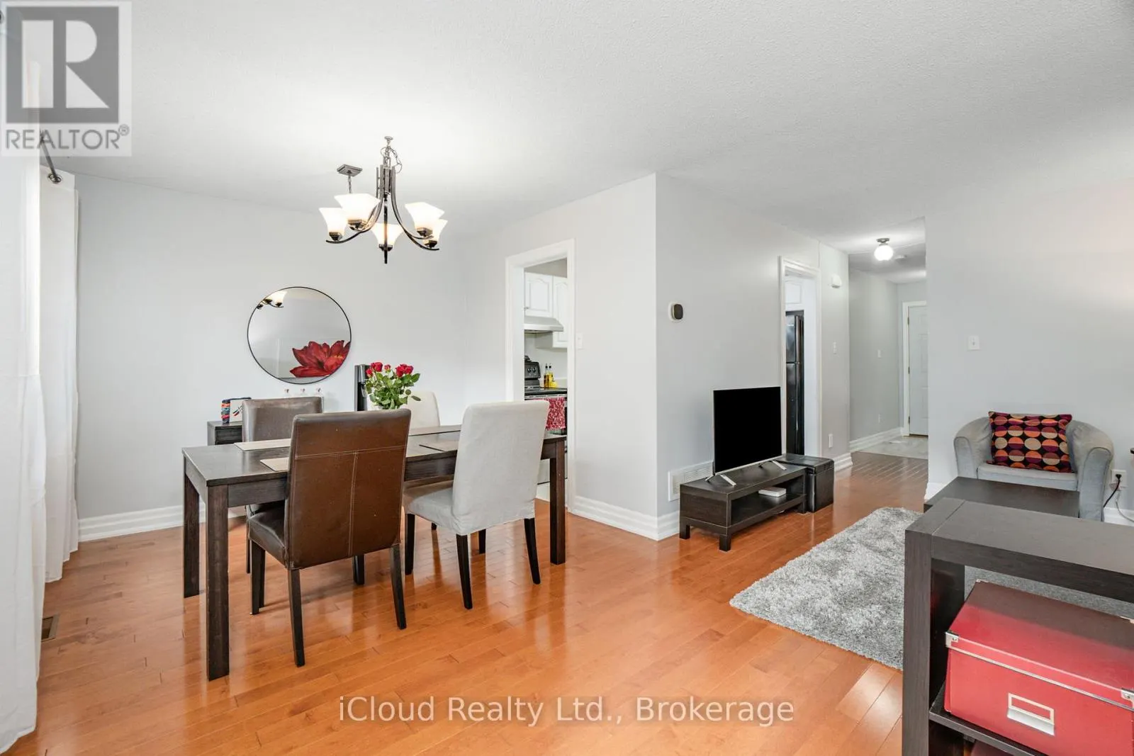 101 - 5061 PINEDALE AVENUE