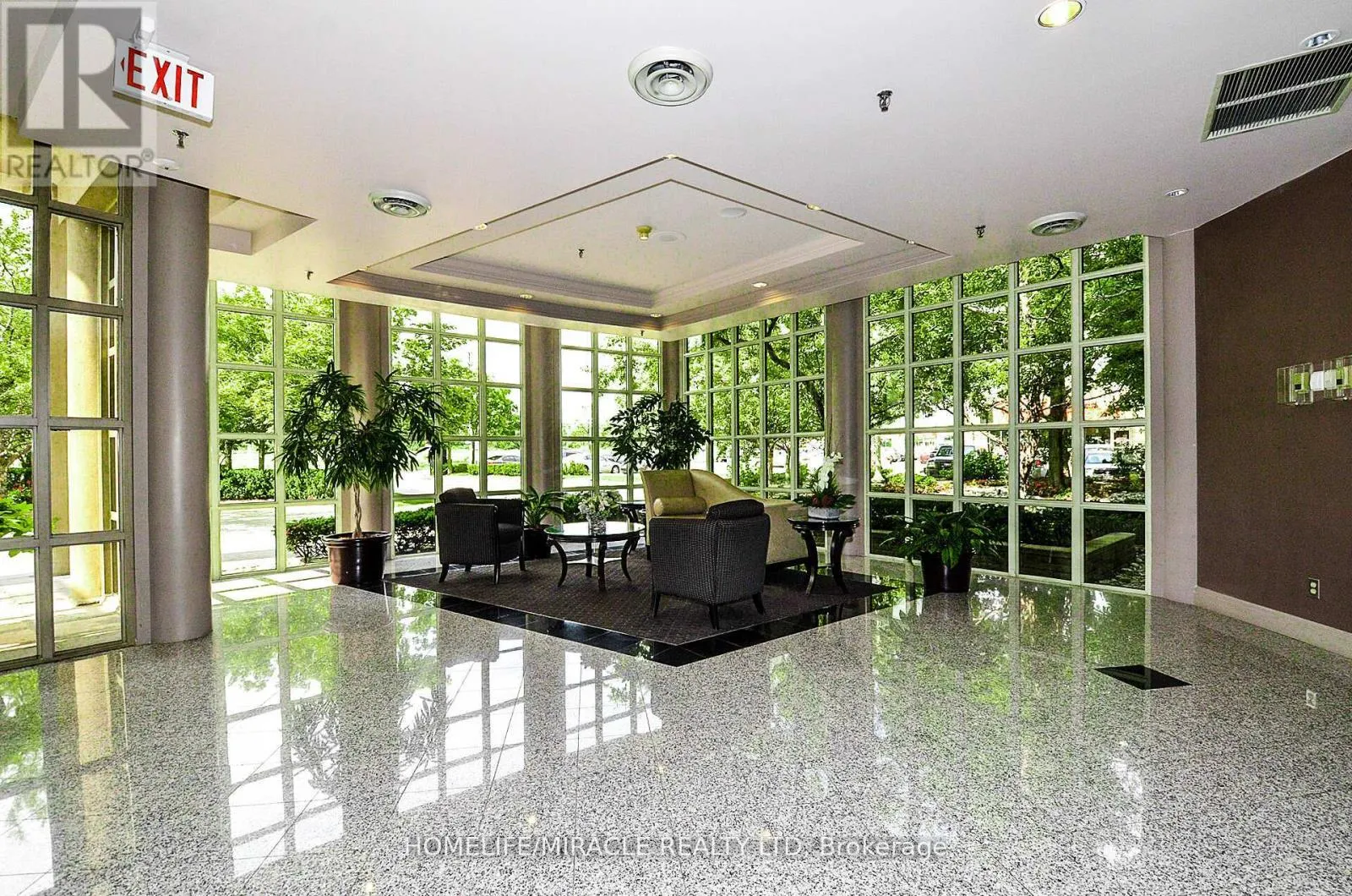 1701 - 50 EGLINTON AVE W