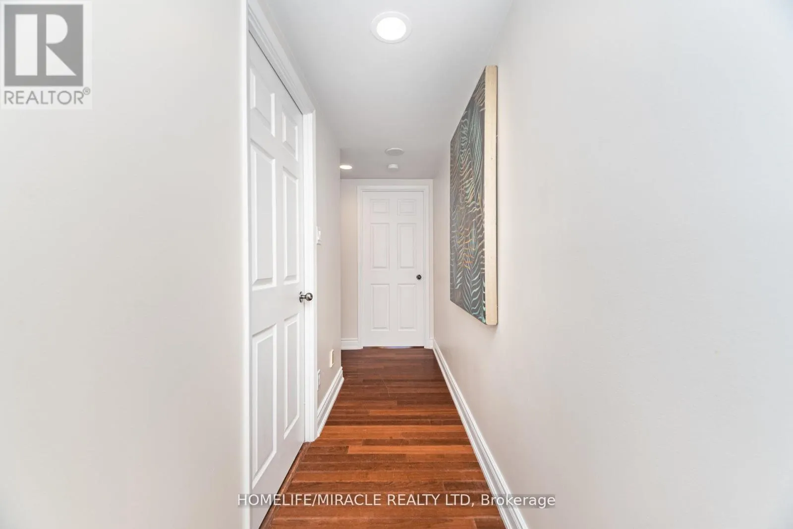 1701 - 50 EGLINTON AVE W