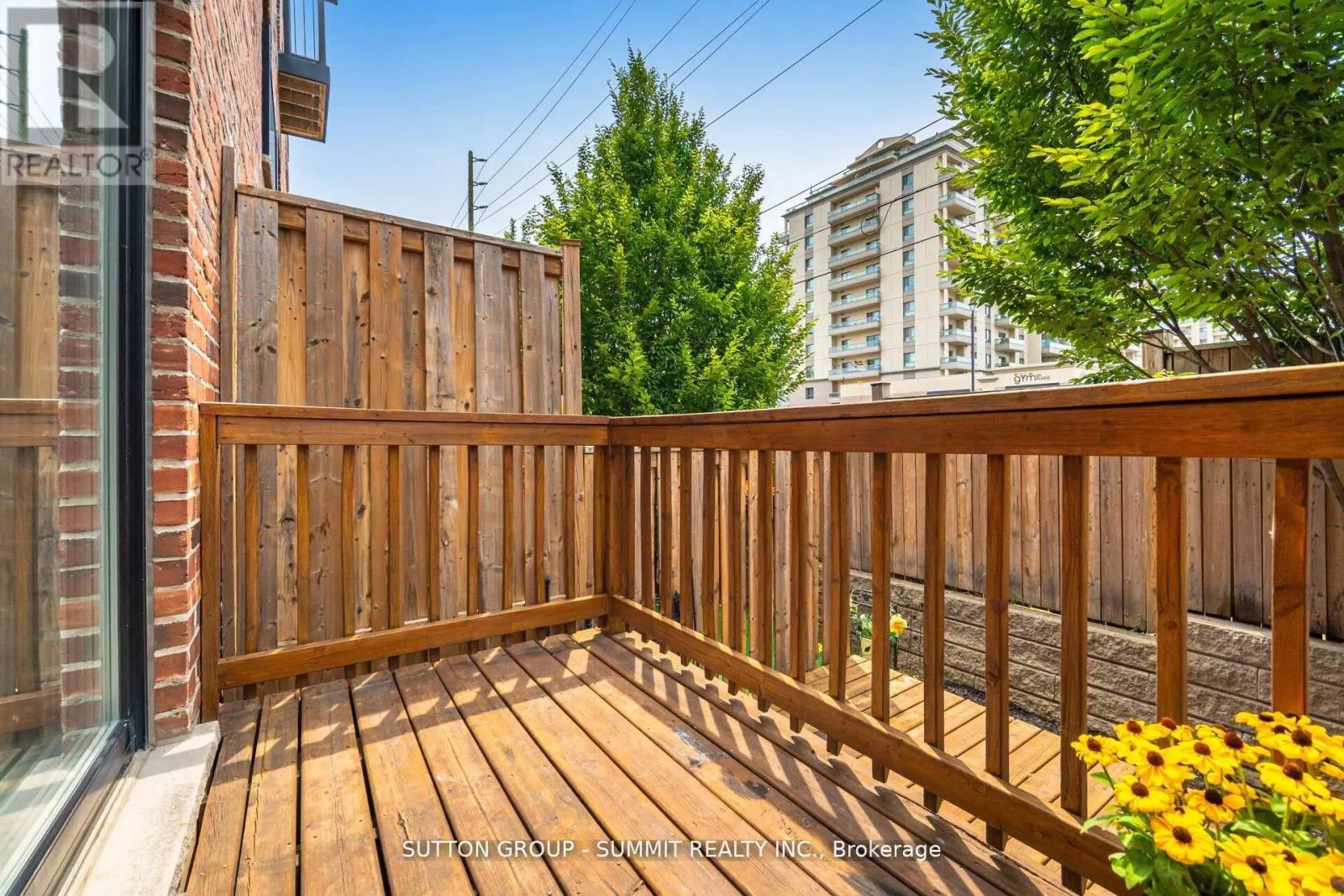 12 - 70 PLAINS ROAD W