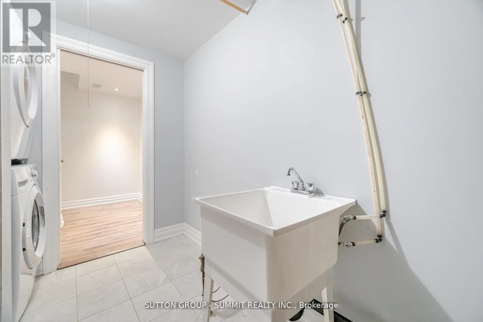 12 - 70 PLAINS ROAD W