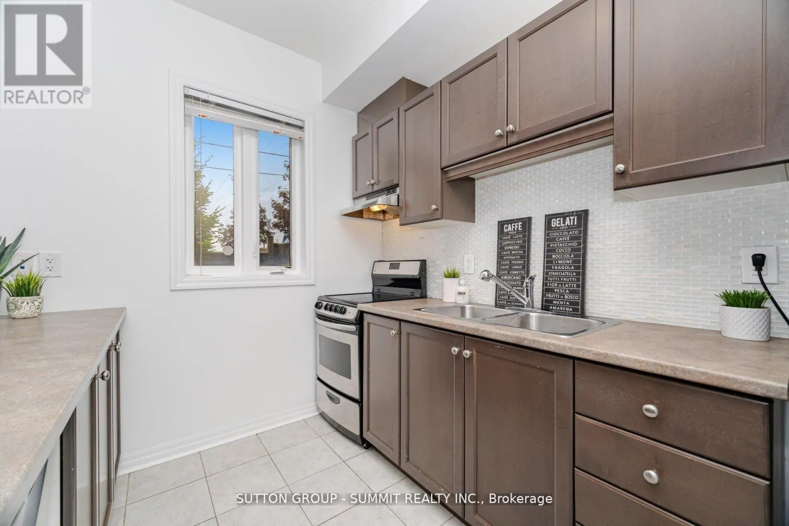 12 - 70 PLAINS ROAD W