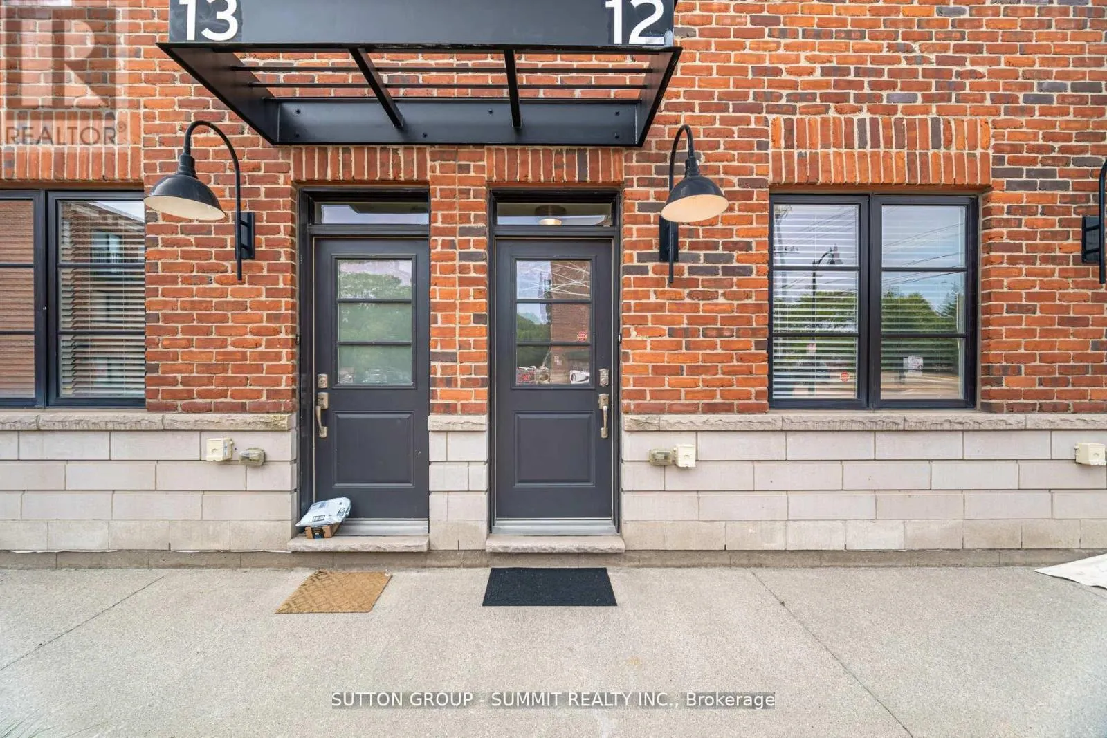 12 - 70 PLAINS ROAD W