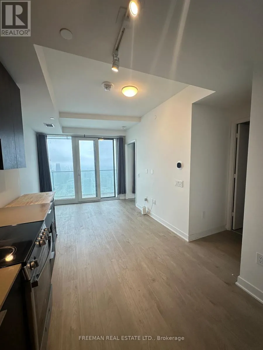 5602 - 3900 CONFEDERATION PARKWAY