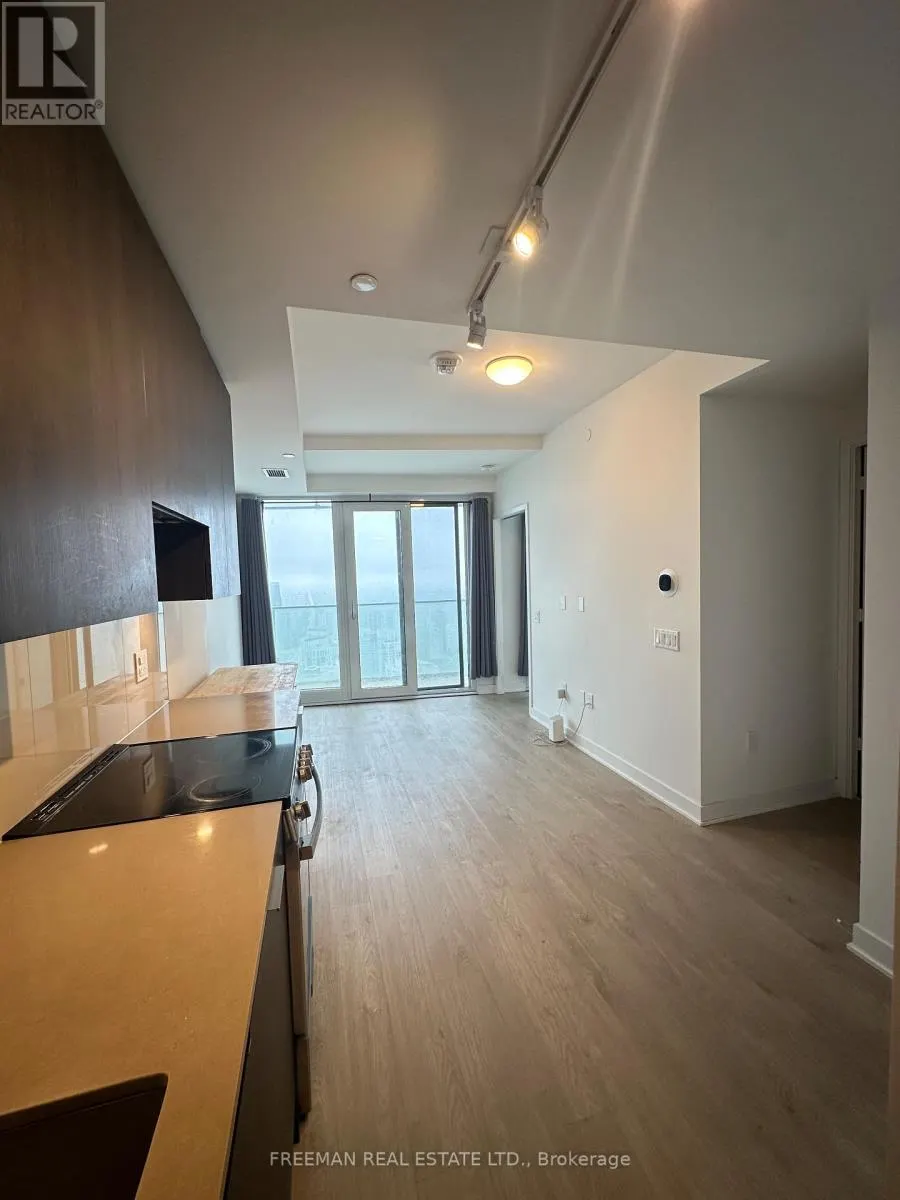 5602 - 3900 CONFEDERATION PARKWAY