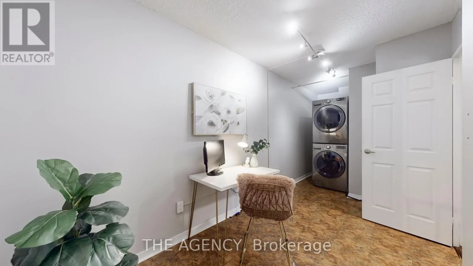 119 - 60 SOUTHPORT STREET NW