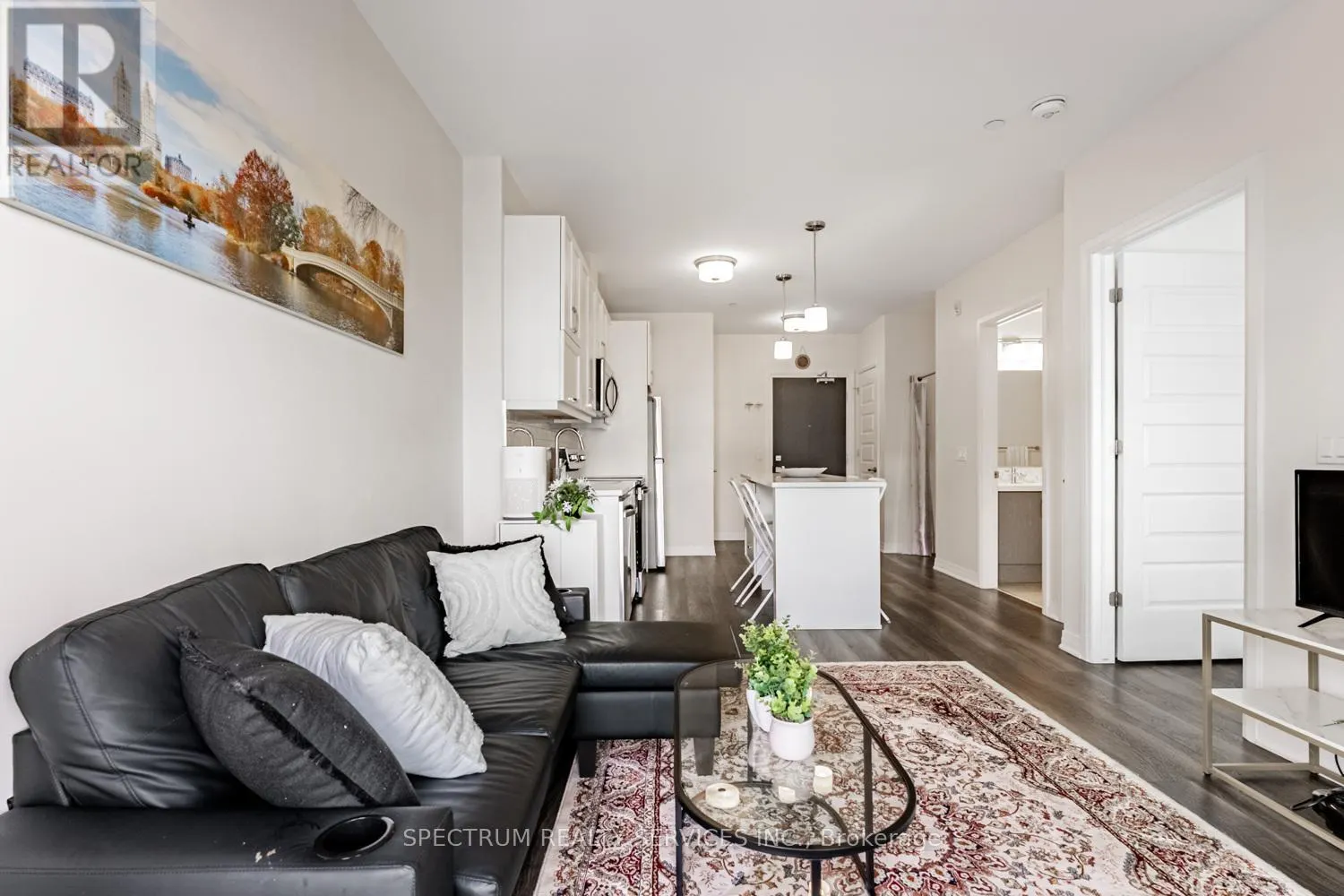 531 - 102 GROVEWOOD COMMON