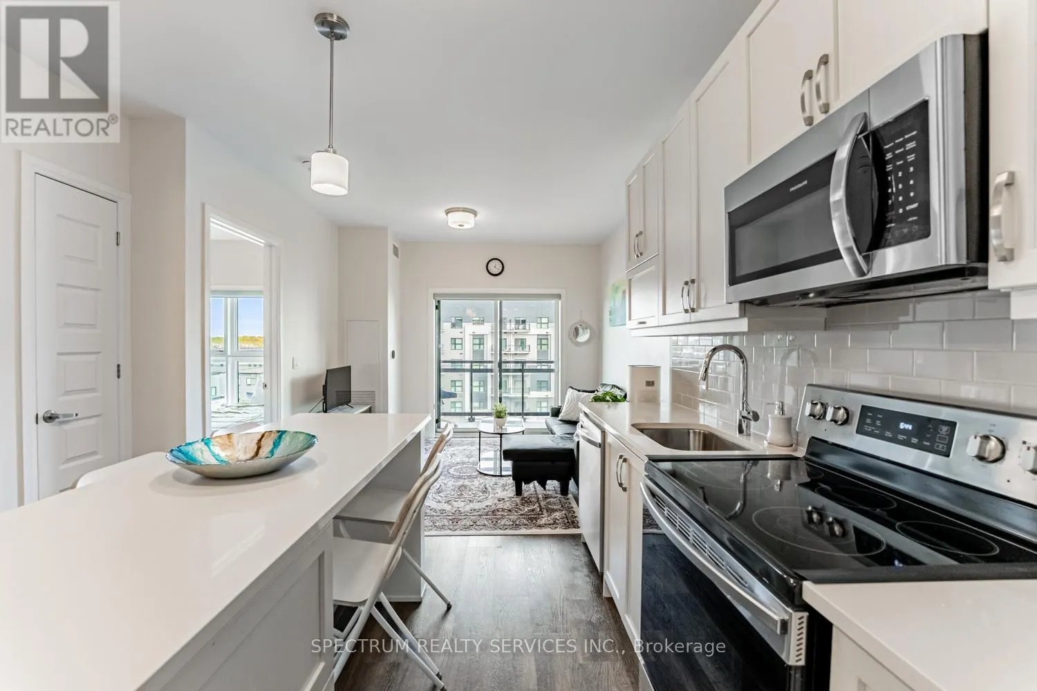 531 - 102 GROVEWOOD COMMON