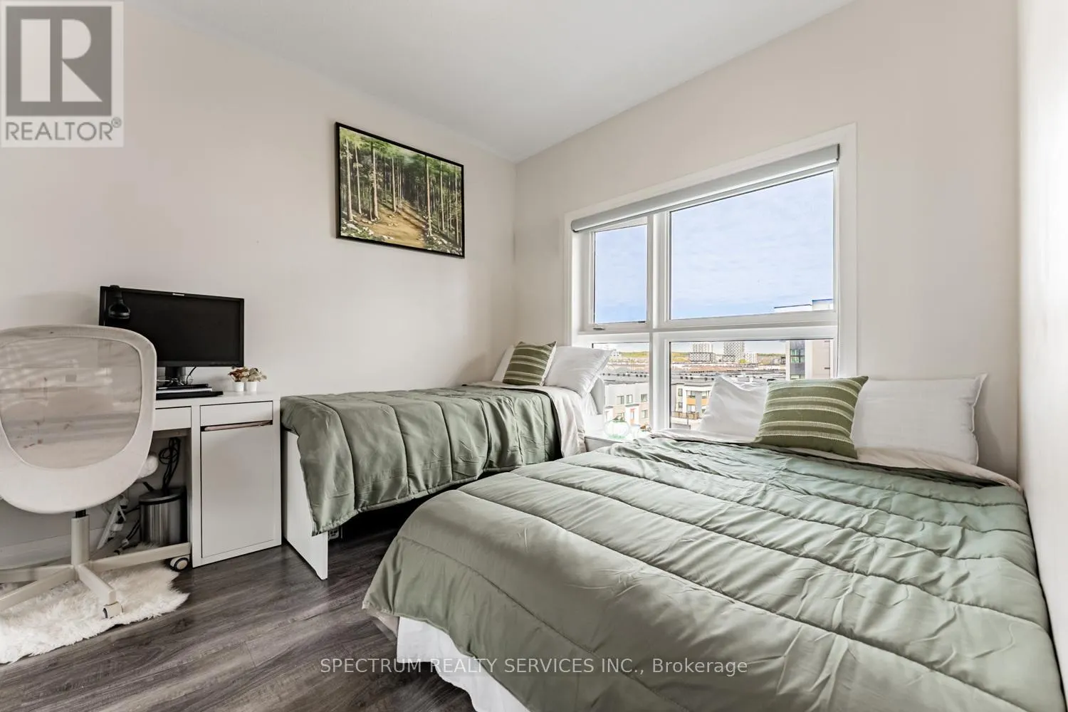 531 - 102 GROVEWOOD COMMON