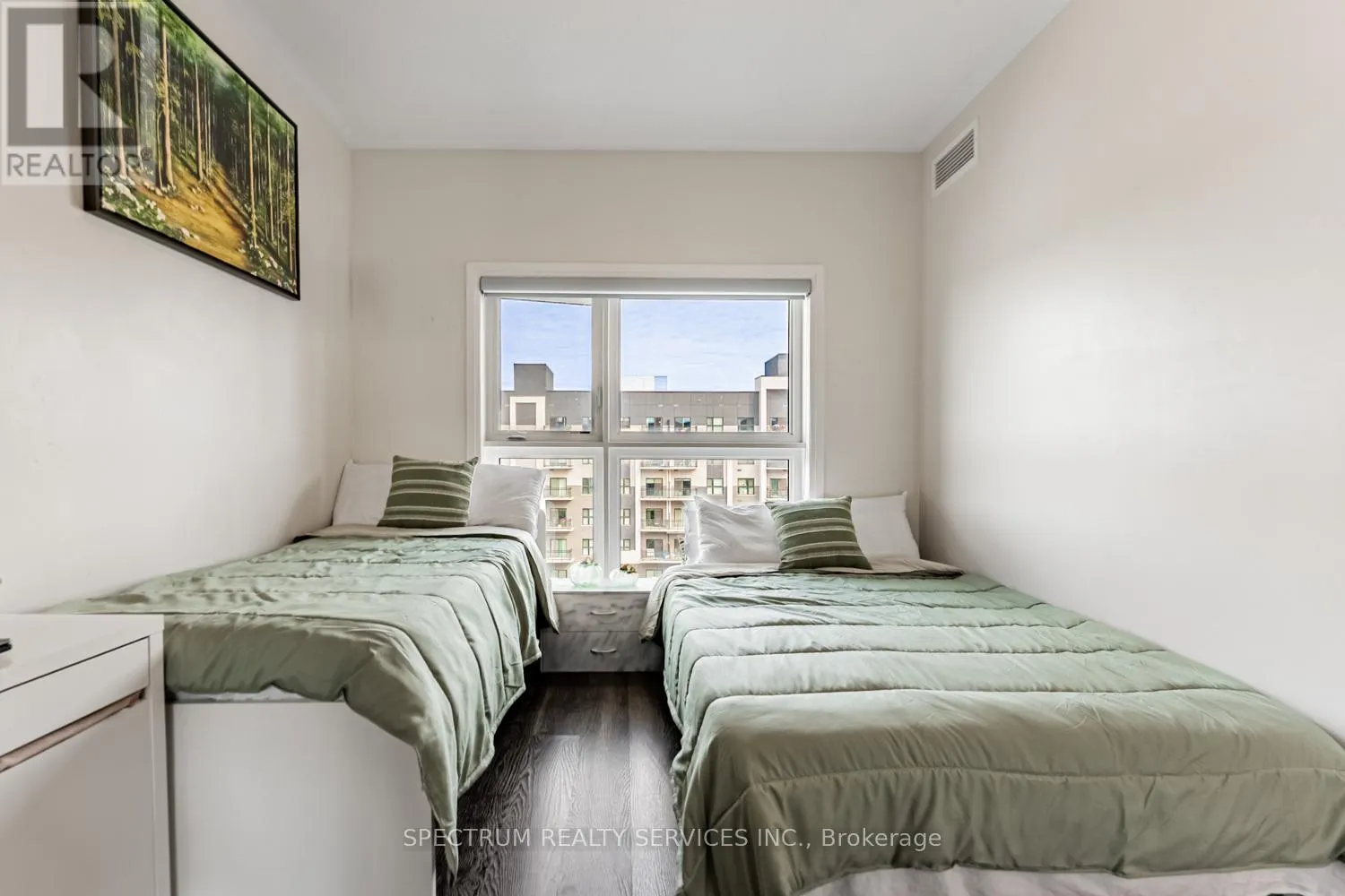 531 - 102 GROVEWOOD COMMON