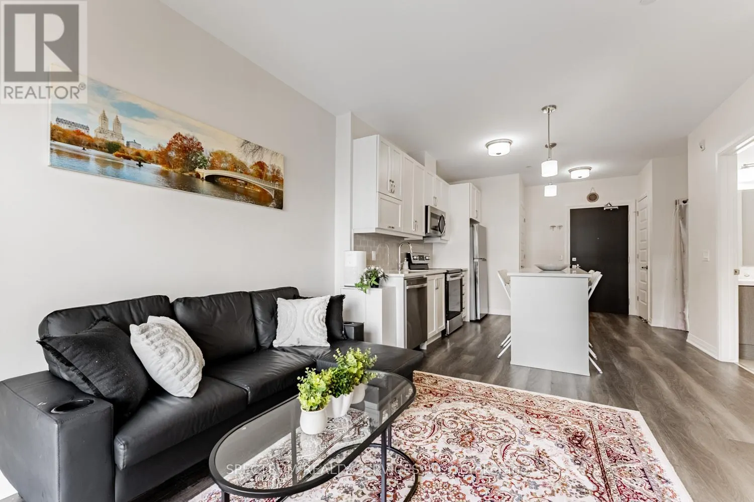 531 - 102 GROVEWOOD COMMON