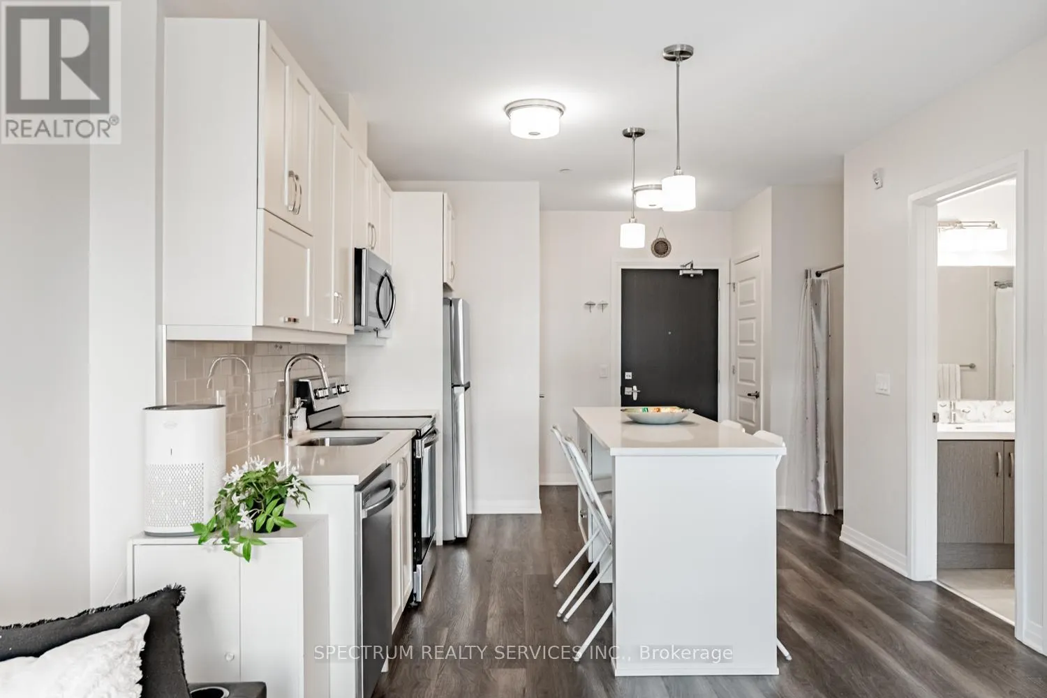 531 - 102 GROVEWOOD COMMON