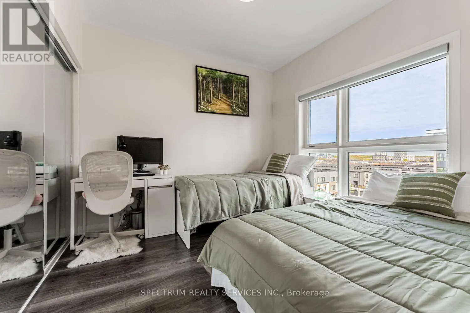 531 - 102 GROVEWOOD COMMON