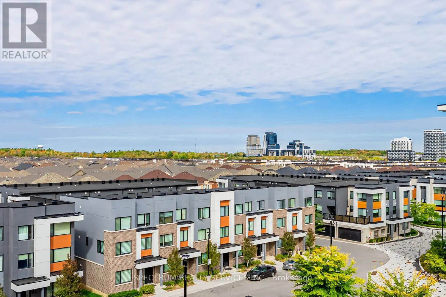 531 - 102 GROVEWOOD COMMON