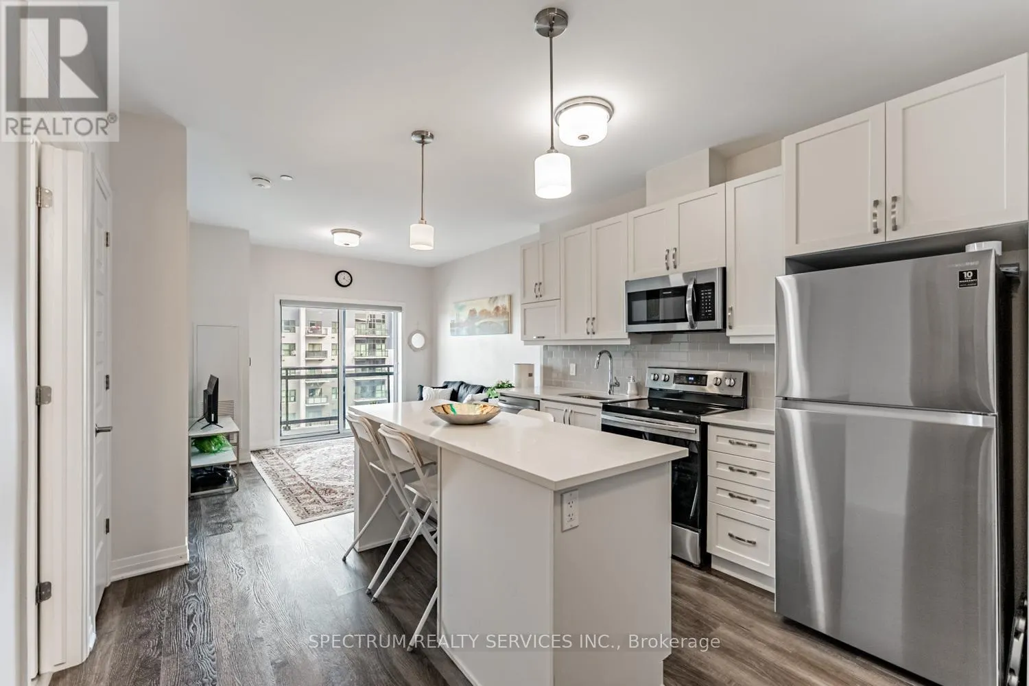 531 - 102 GROVEWOOD COMMON