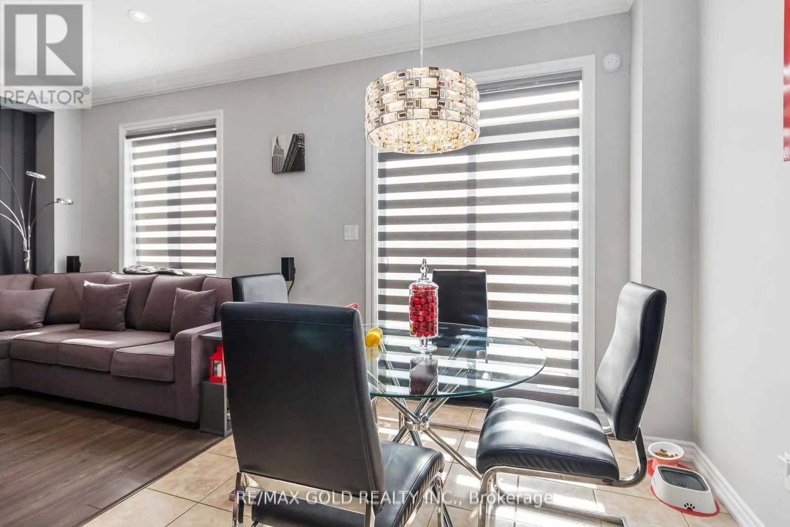 110 KEMPENFELT TRAIL