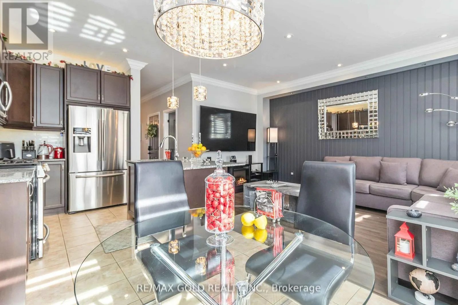 110 KEMPENFELT TRAIL