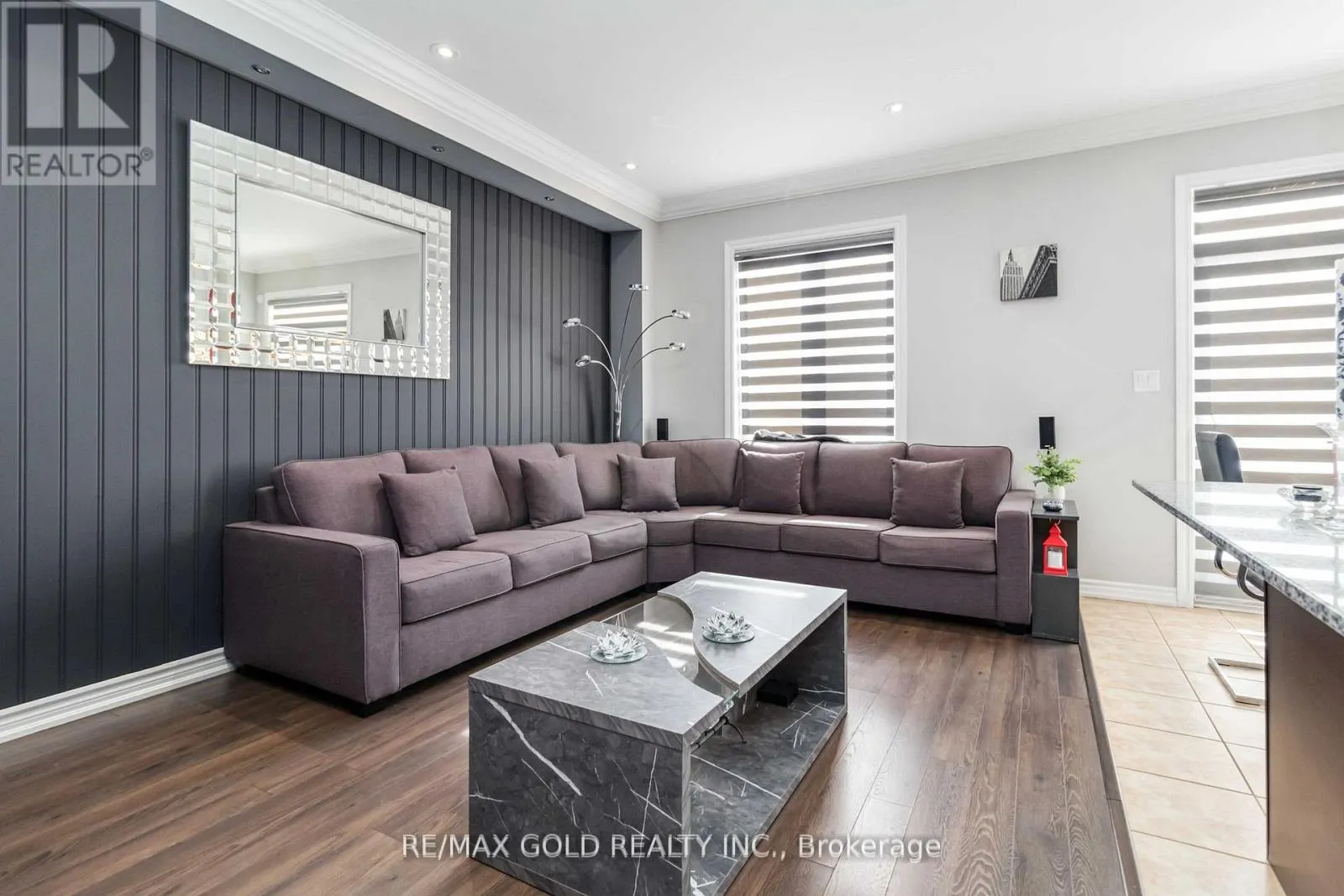 110 KEMPENFELT TRAIL