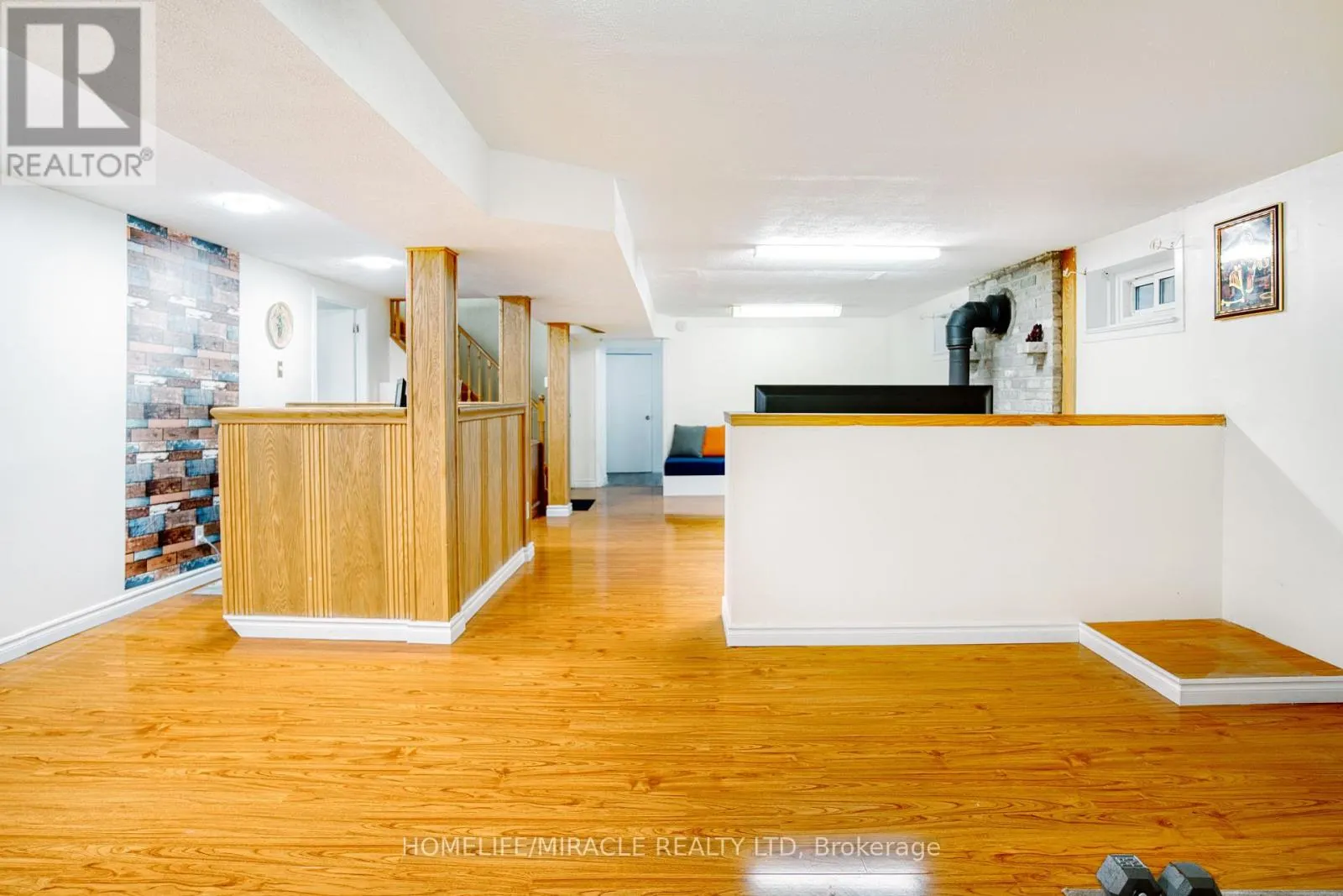 409 - 3353 MARTINS PINE CRESCENT