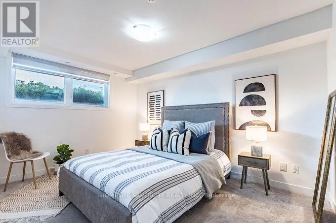 104 - 3058 SIXTH LINE