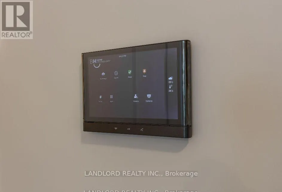 2206 - 3220 WILLIAM COLTSON AVENUE