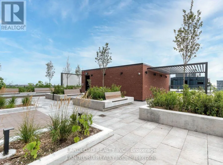 2206 - 3220 WILLIAM COLTSON AVENUE