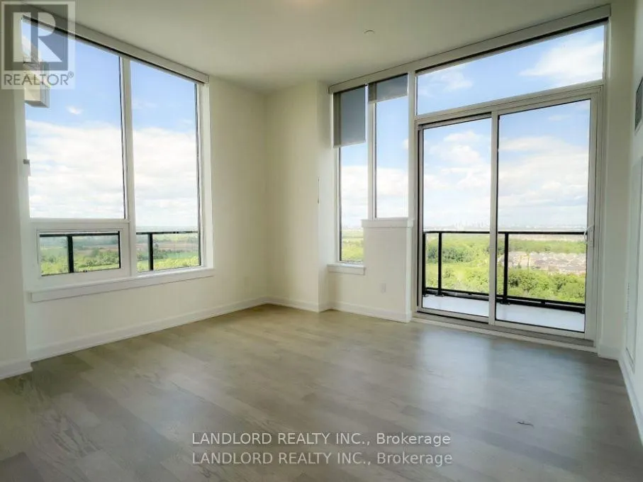 2206 - 3220 WILLIAM COLTSON AVENUE