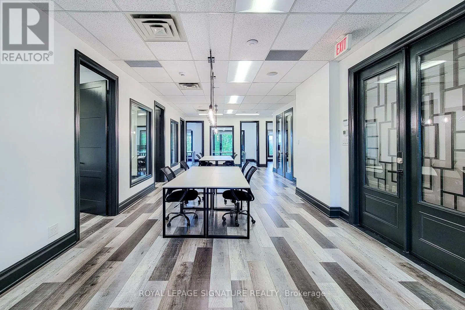 300 - 414 NORTH SERVICE ROAD E