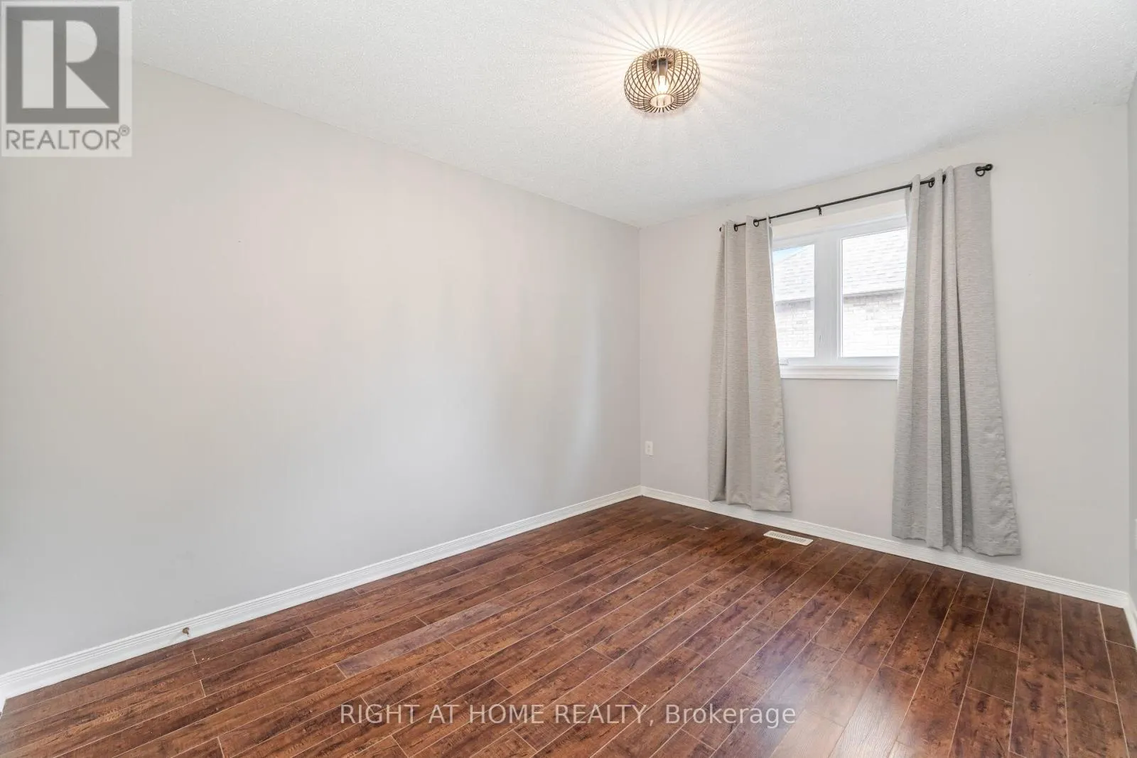 2 - 1283 BLANSHARD DRIVE