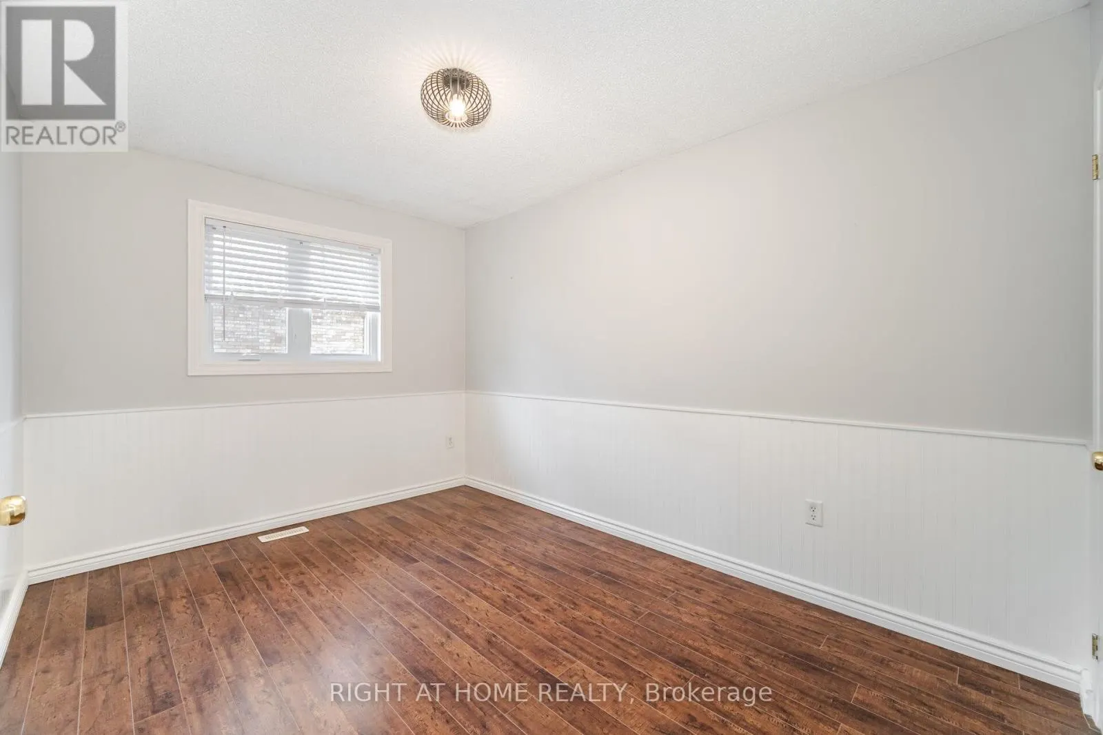 2 - 1283 BLANSHARD DRIVE