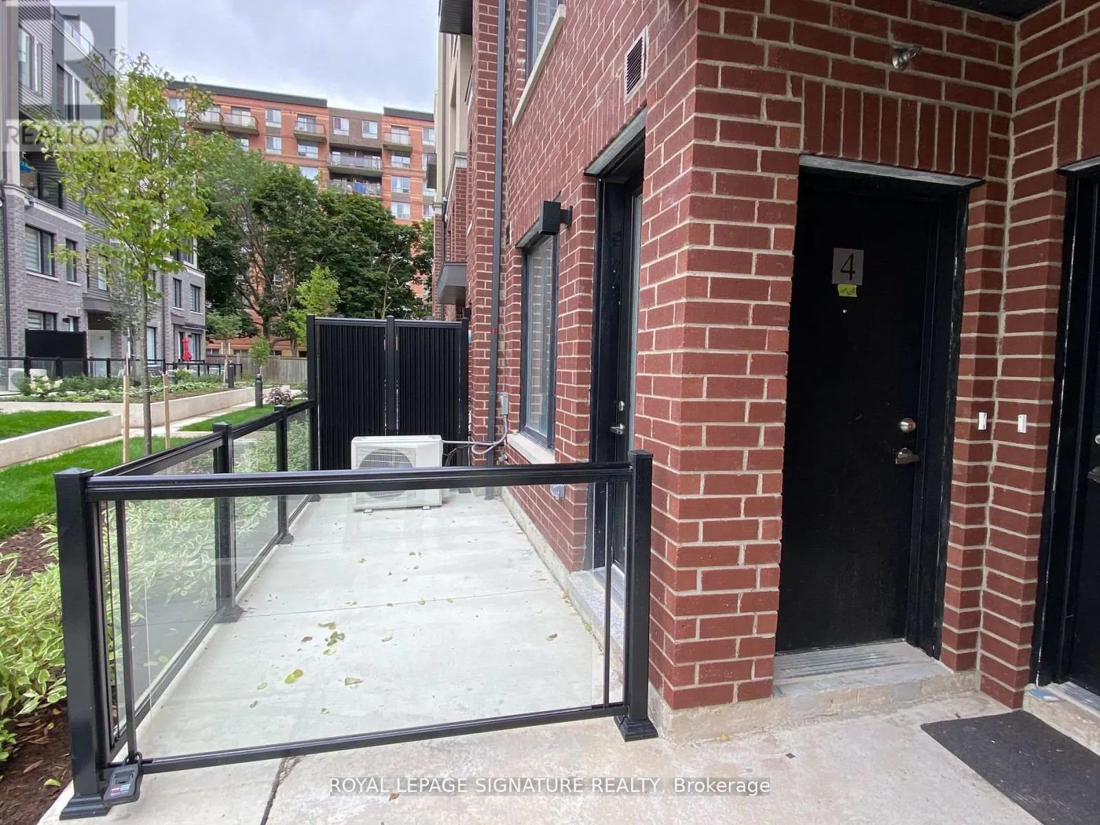 4 - 3566 COLONIAL DRIVE