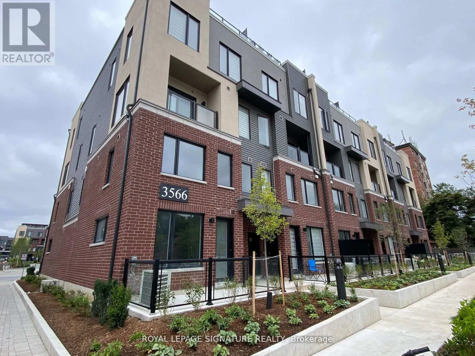 4 - 3566 COLONIAL DRIVE