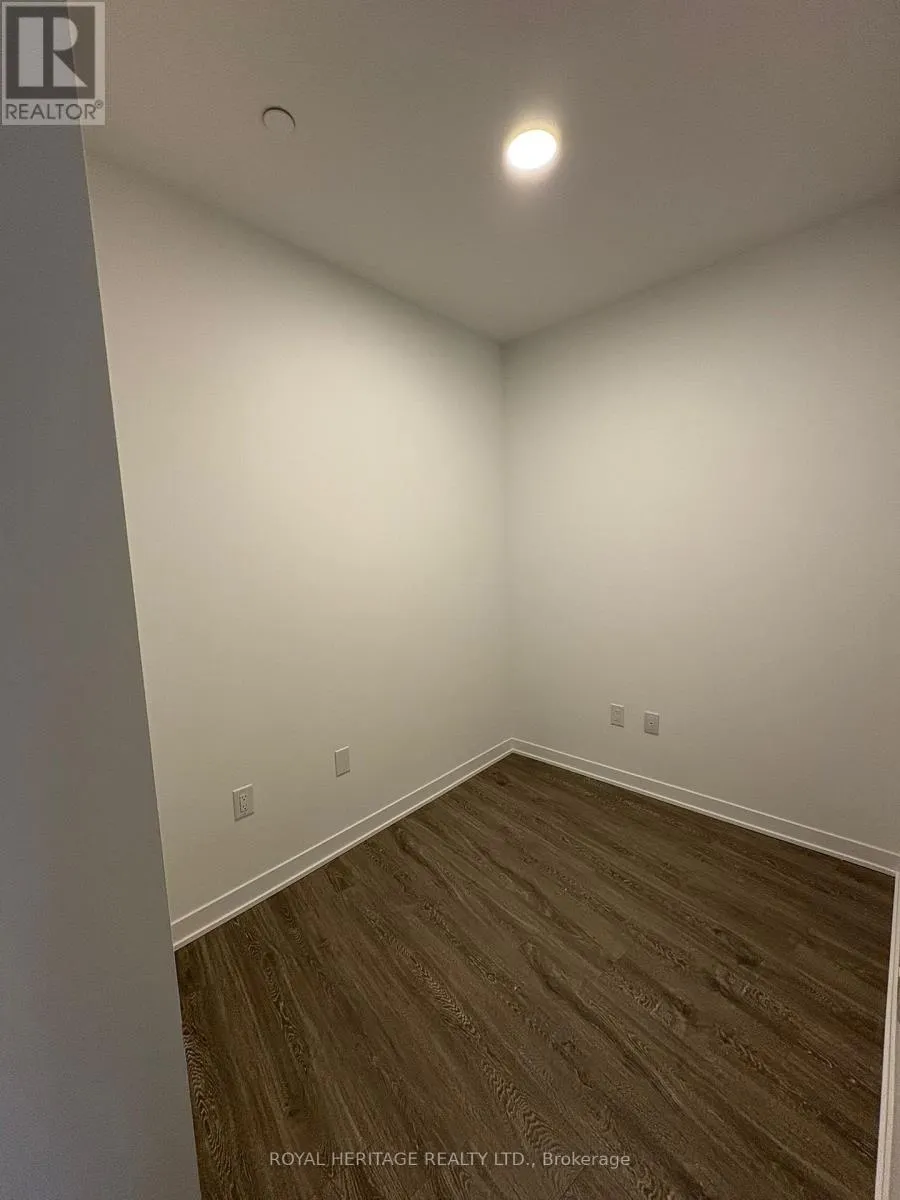 2495 EGLINTON AVENUE W