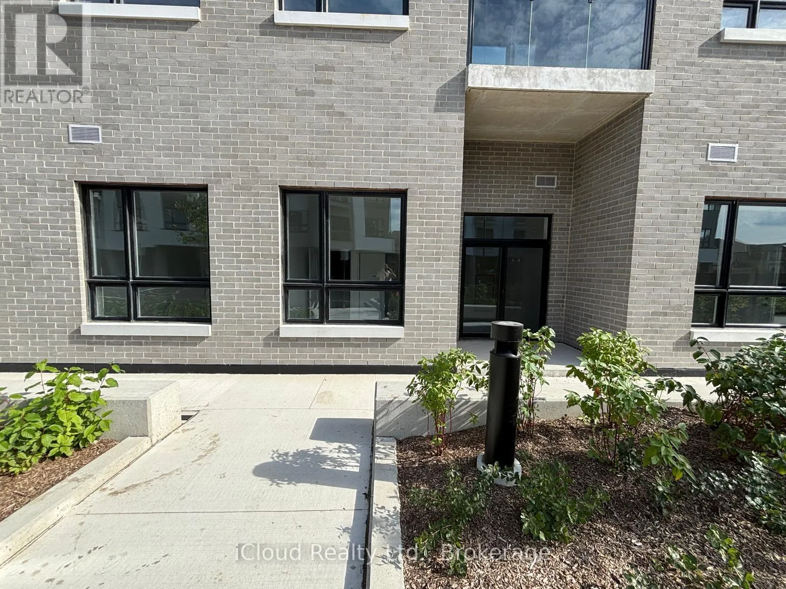 112 - 3250 CARDING MILL TRAIL