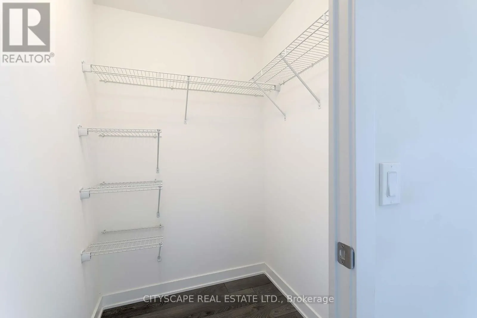 1804 - 4655 METCALFE AVENUE