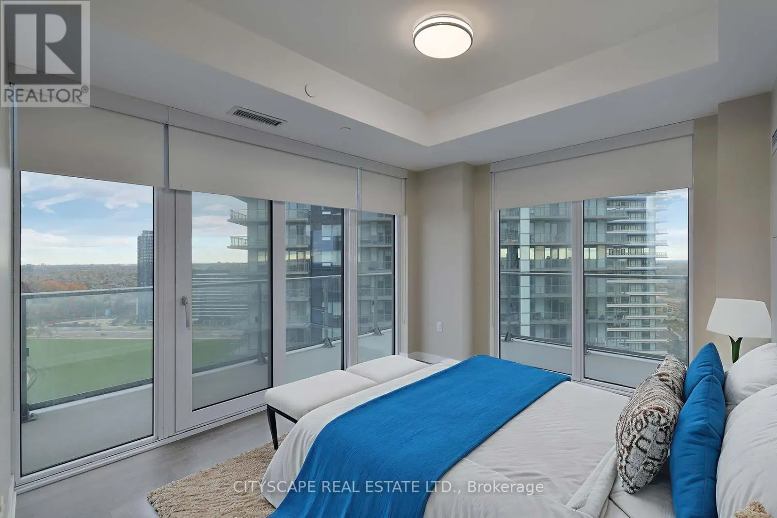 1804 - 4655 METCALFE AVENUE