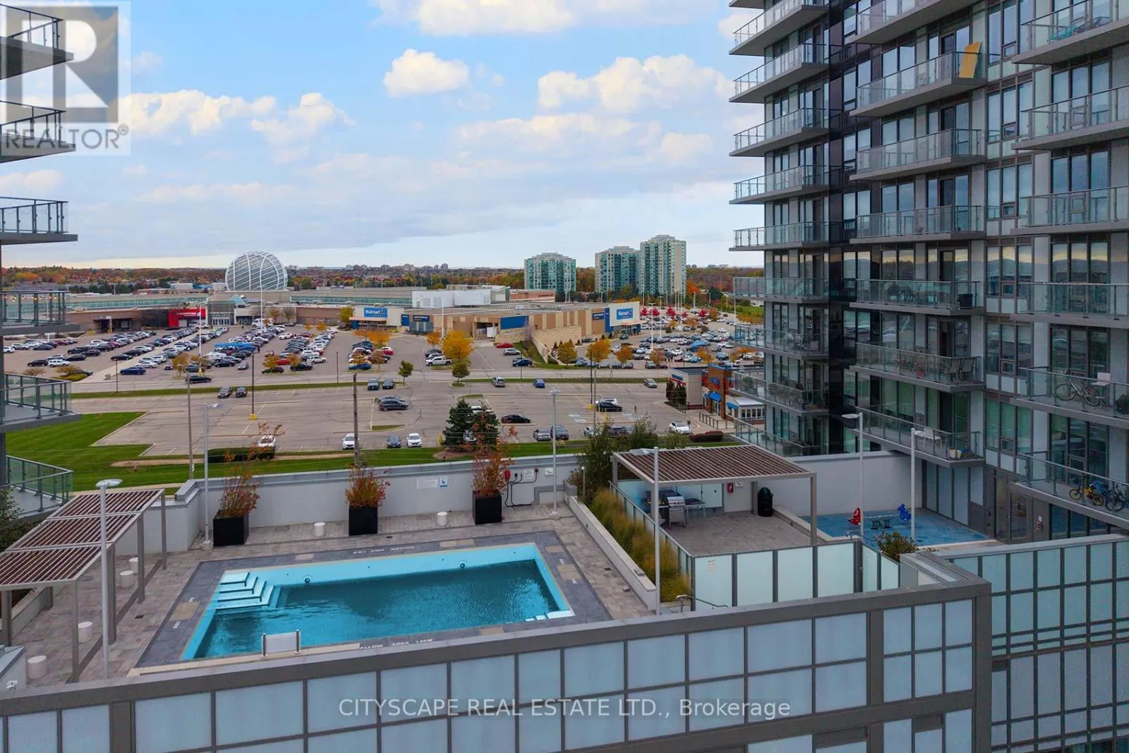 1804 - 4655 METCALFE AVENUE