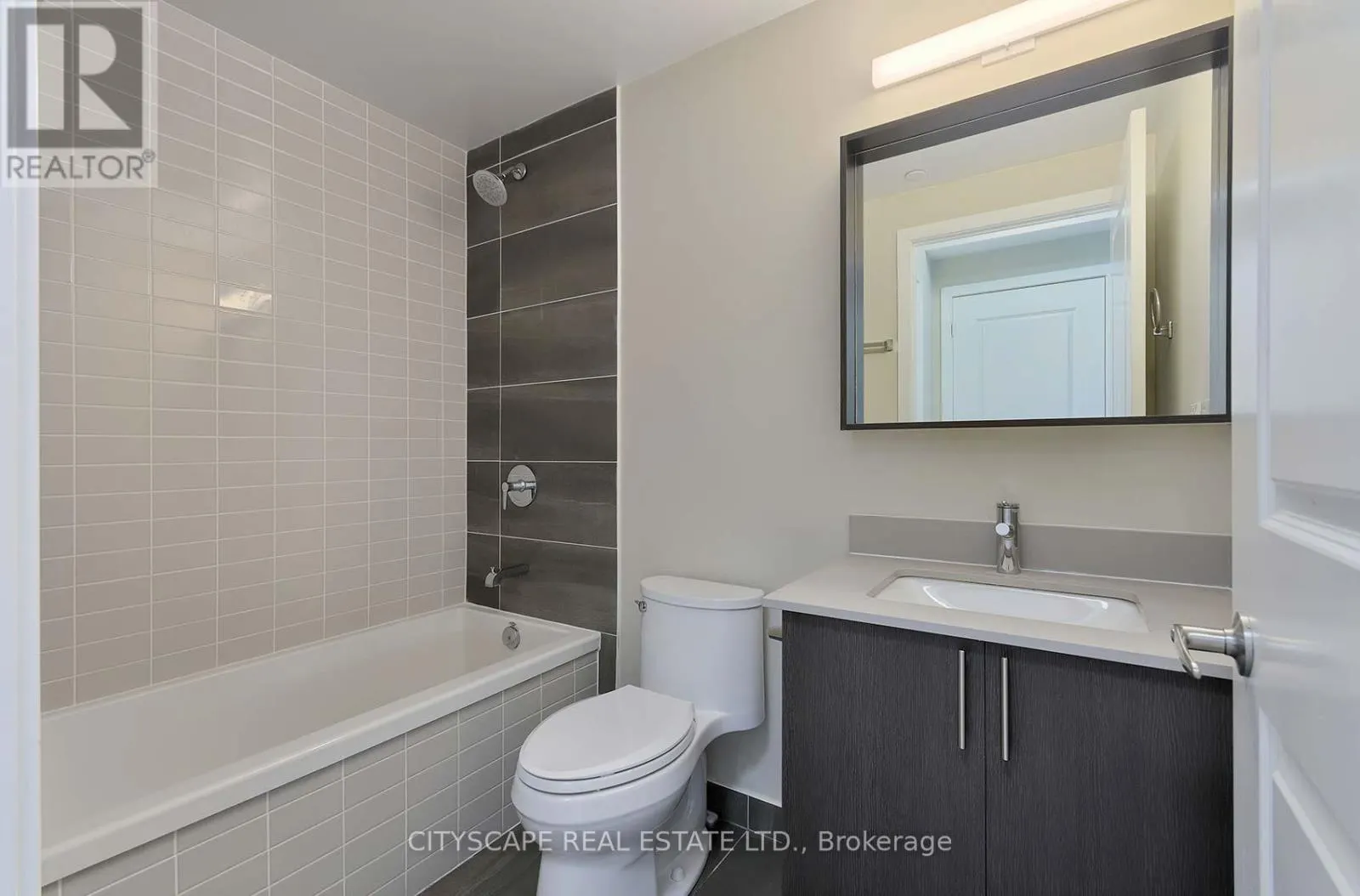 1804 - 4655 METCALFE AVENUE