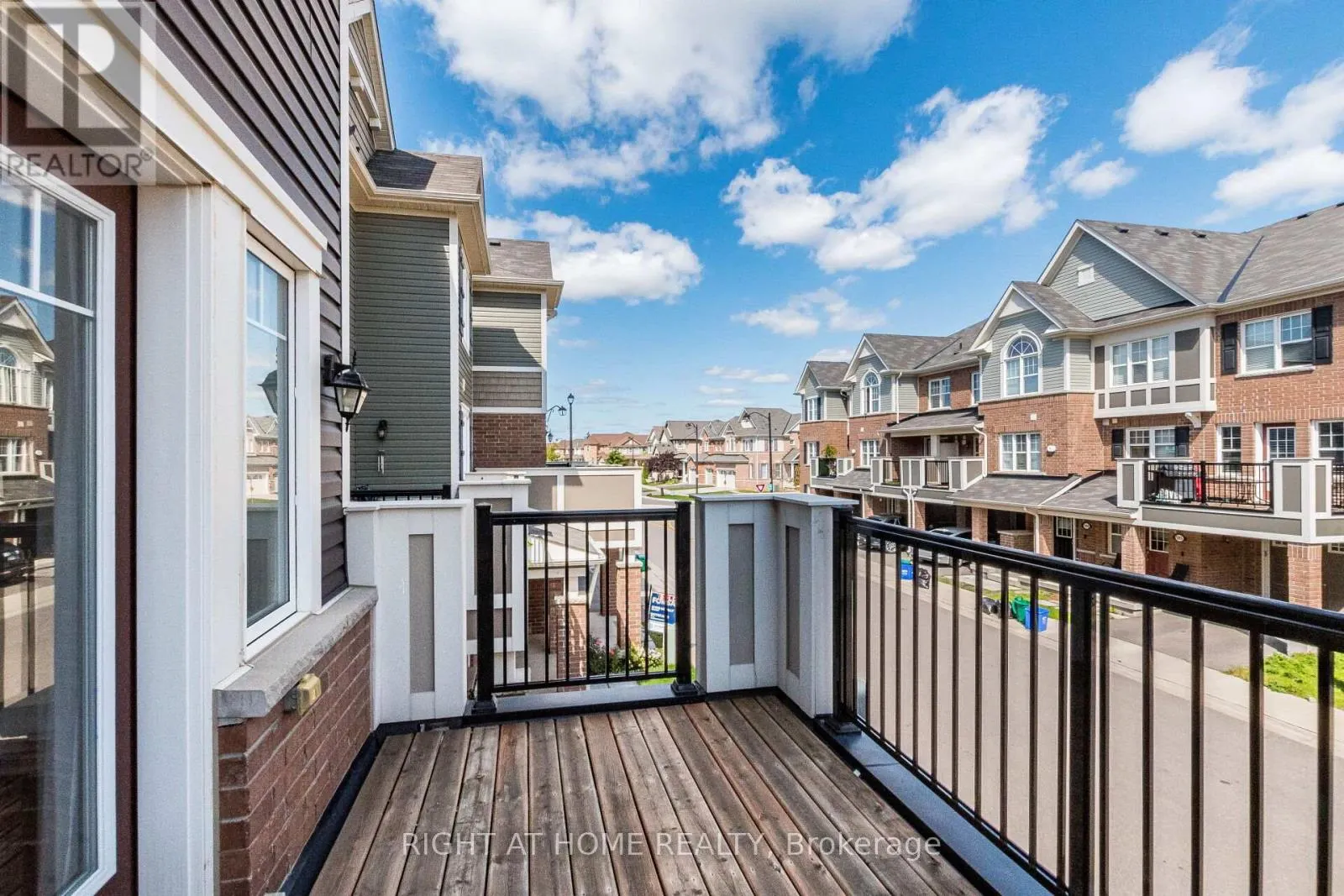 98 - 1000 ASLETON BOULEVARD