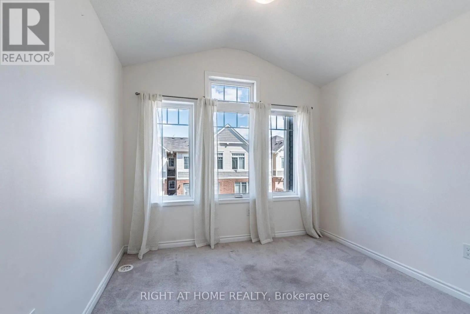 98 - 1000 ASLETON BOULEVARD