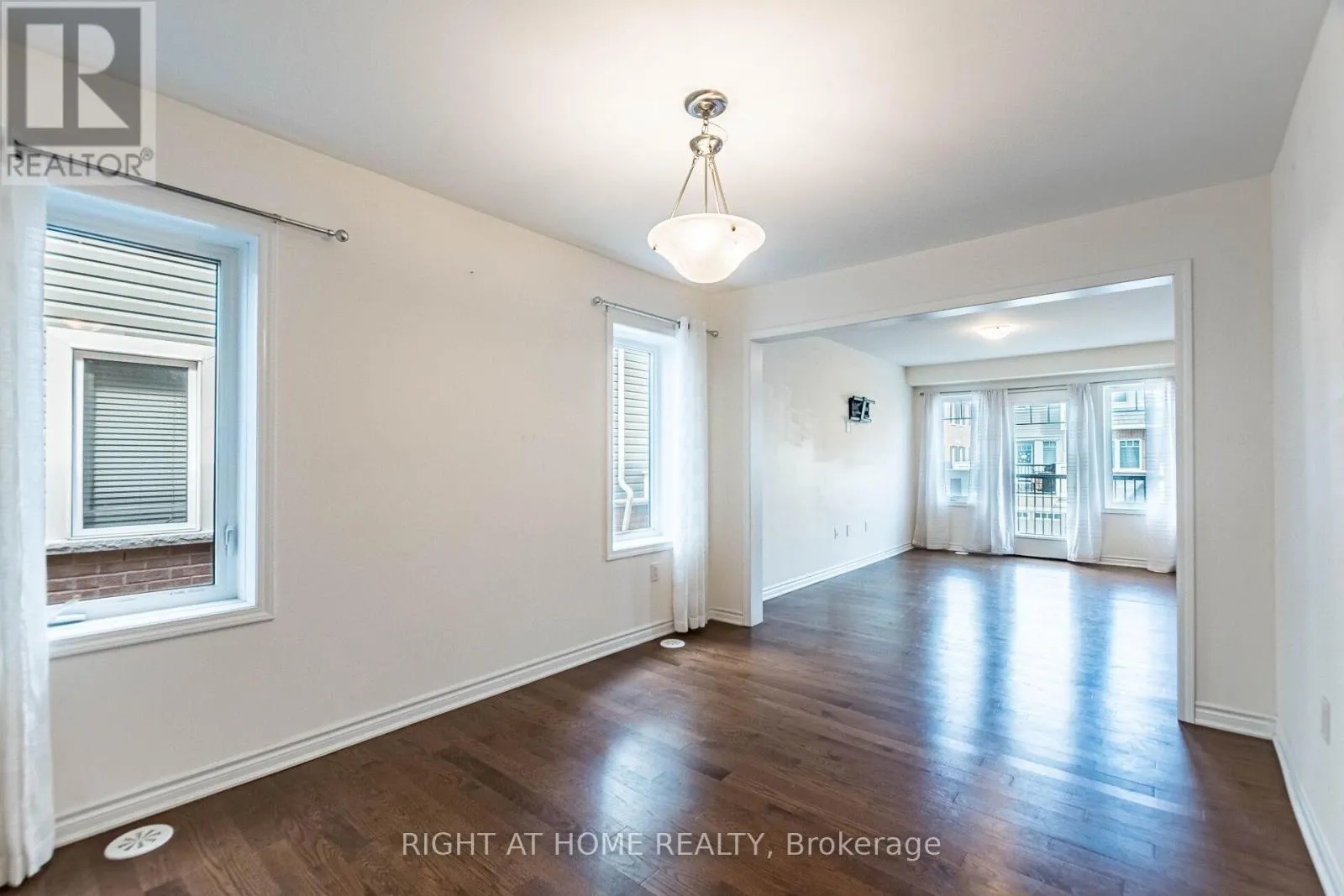 98 - 1000 ASLETON BOULEVARD