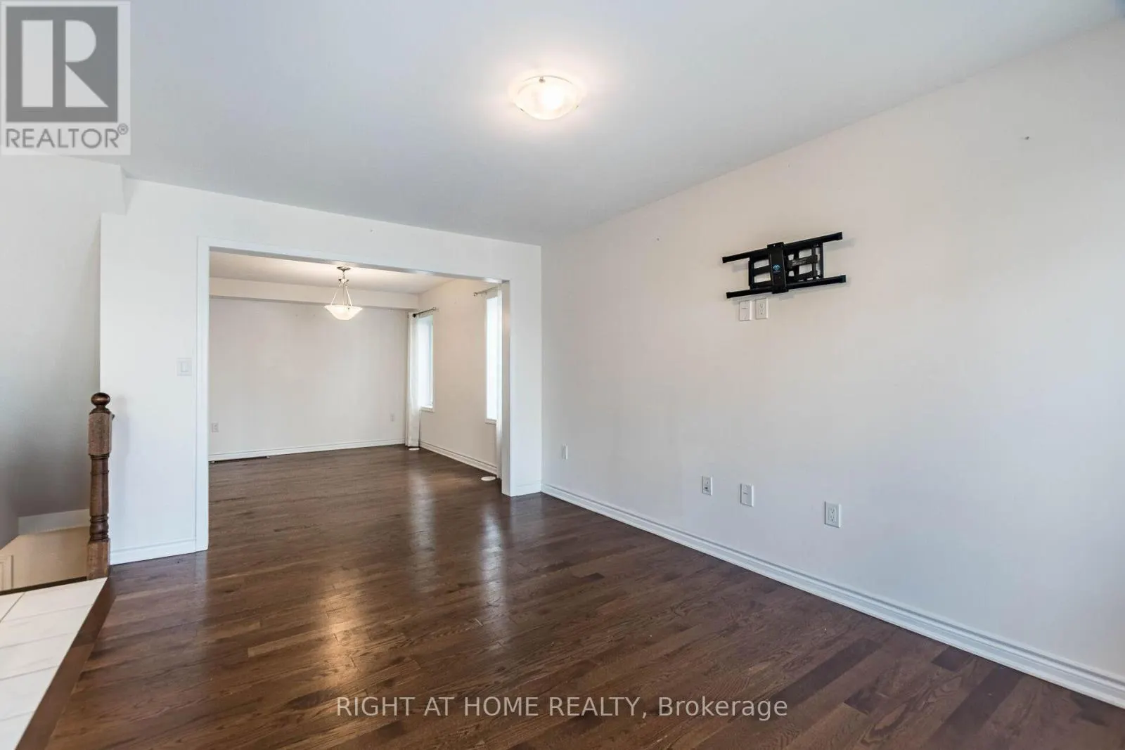 98 - 1000 ASLETON BOULEVARD