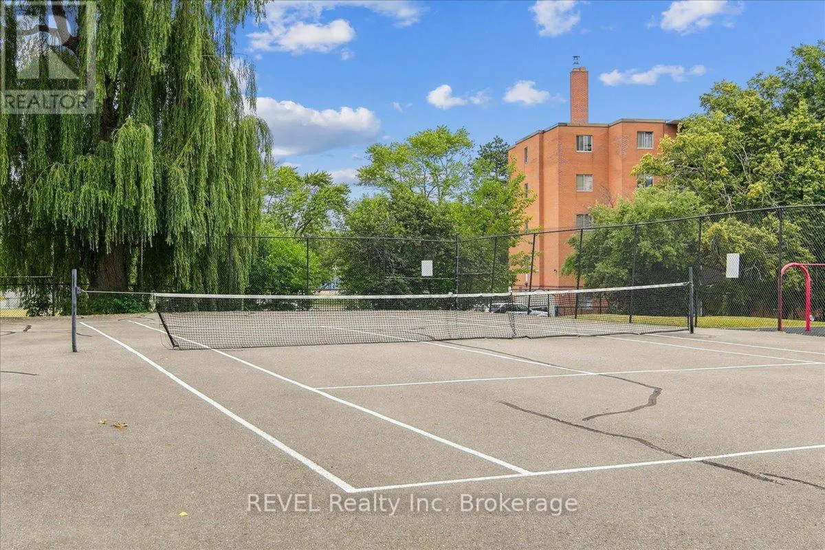 615 - 1660 BLOOR STREET E, #615