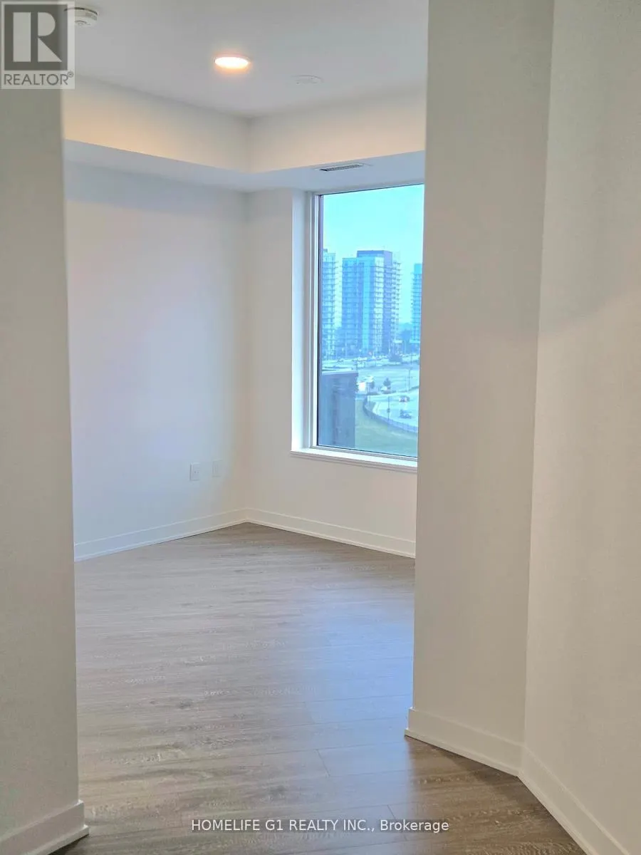 906 - 2495 EGLINTON AVENUE W