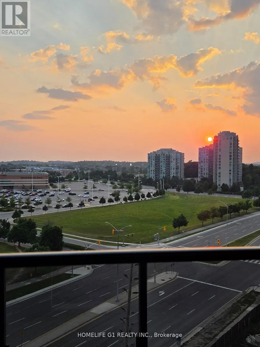 906 - 2495 EGLINTON AVENUE W