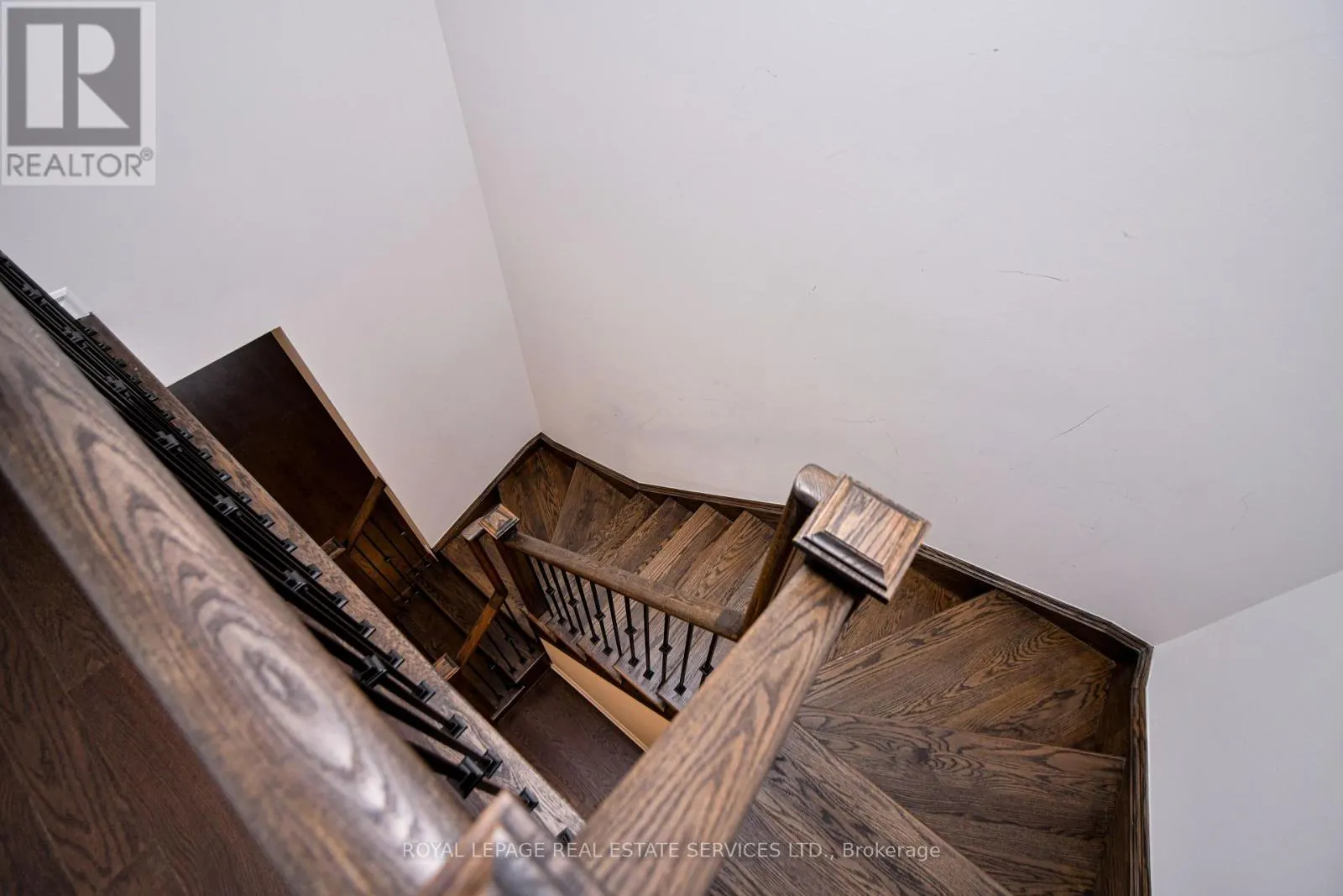 323 THIMBLEWEED COURT